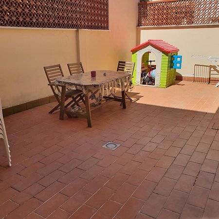Incantevole Vacanza In Versilia Виареджо Екстериор снимка